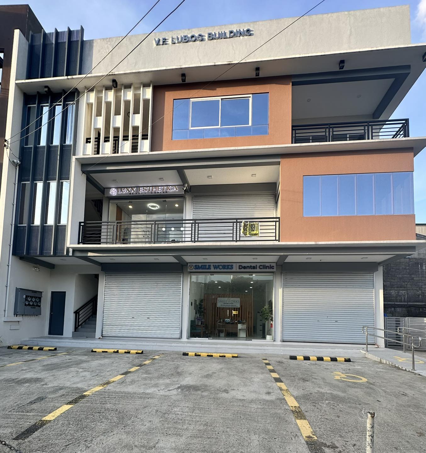 SmileWorks Dental Clinic gallery